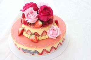 Strawberry and Raspberry cake with flo viennoiserie details