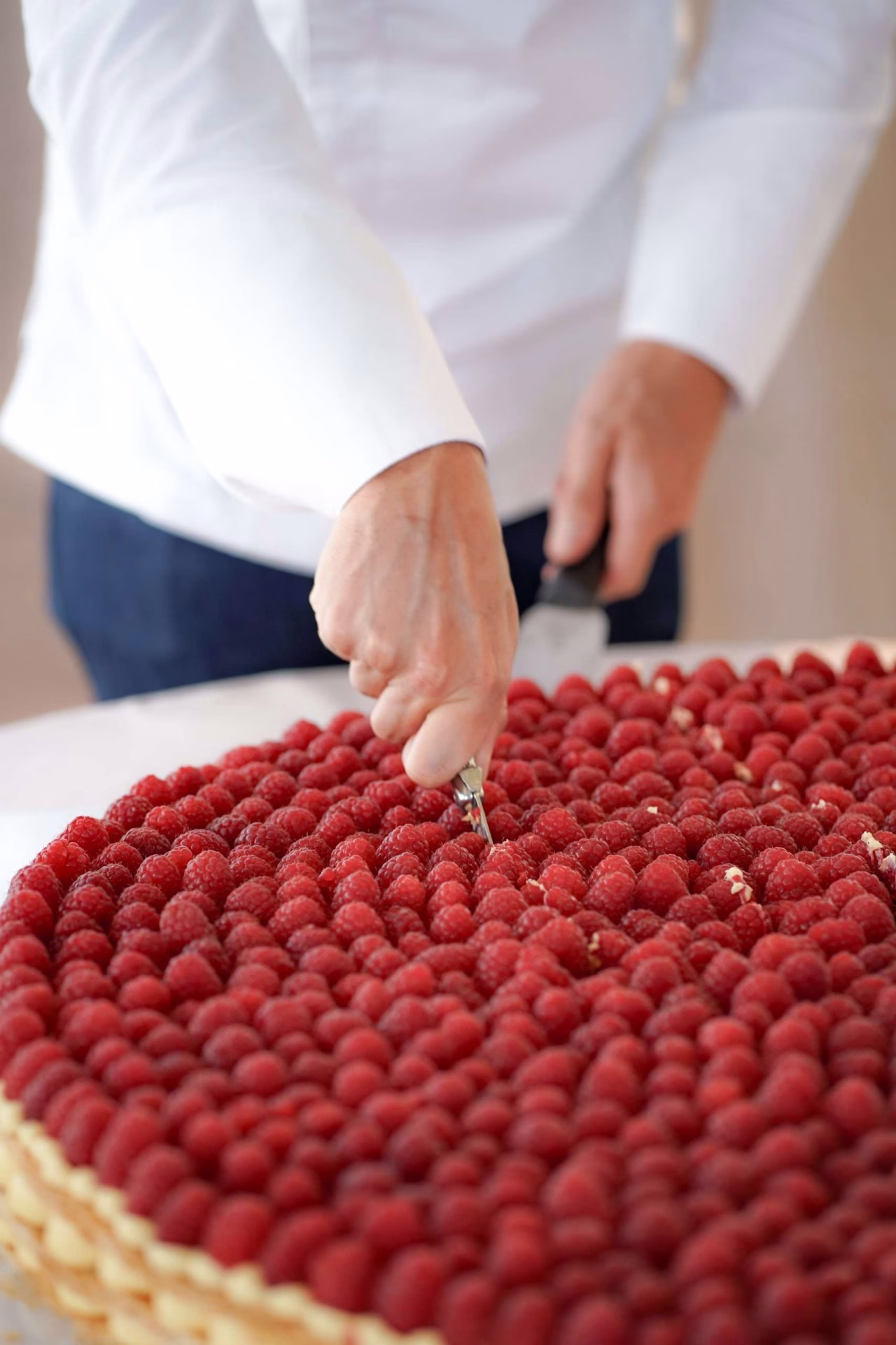 custom Millefeuille raspberry cake cutting by Flo viennoiserie
